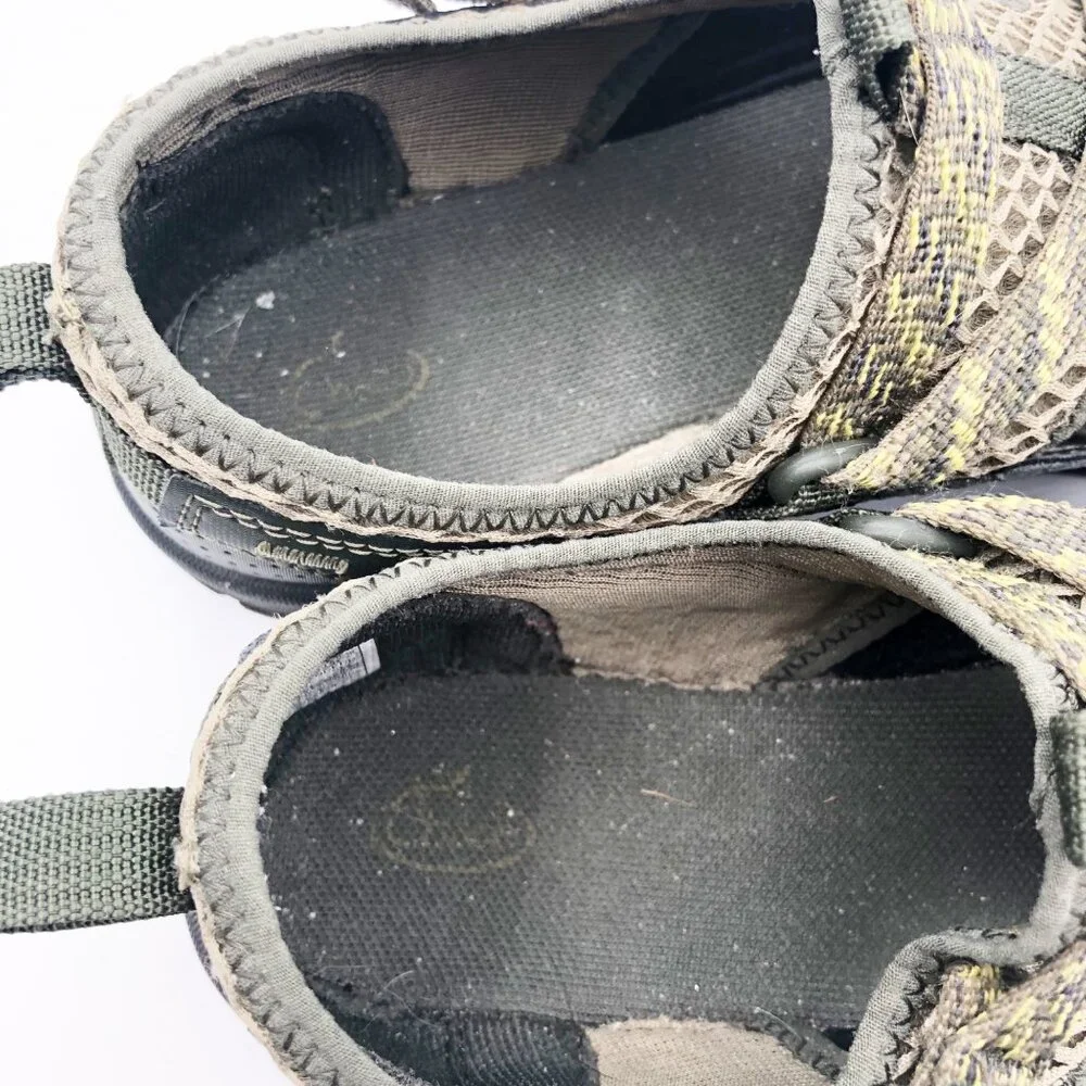 CHACO Odyssey Sport Hiking Olive Green Mesh Sandals Youth 4 Outdoor Activewear